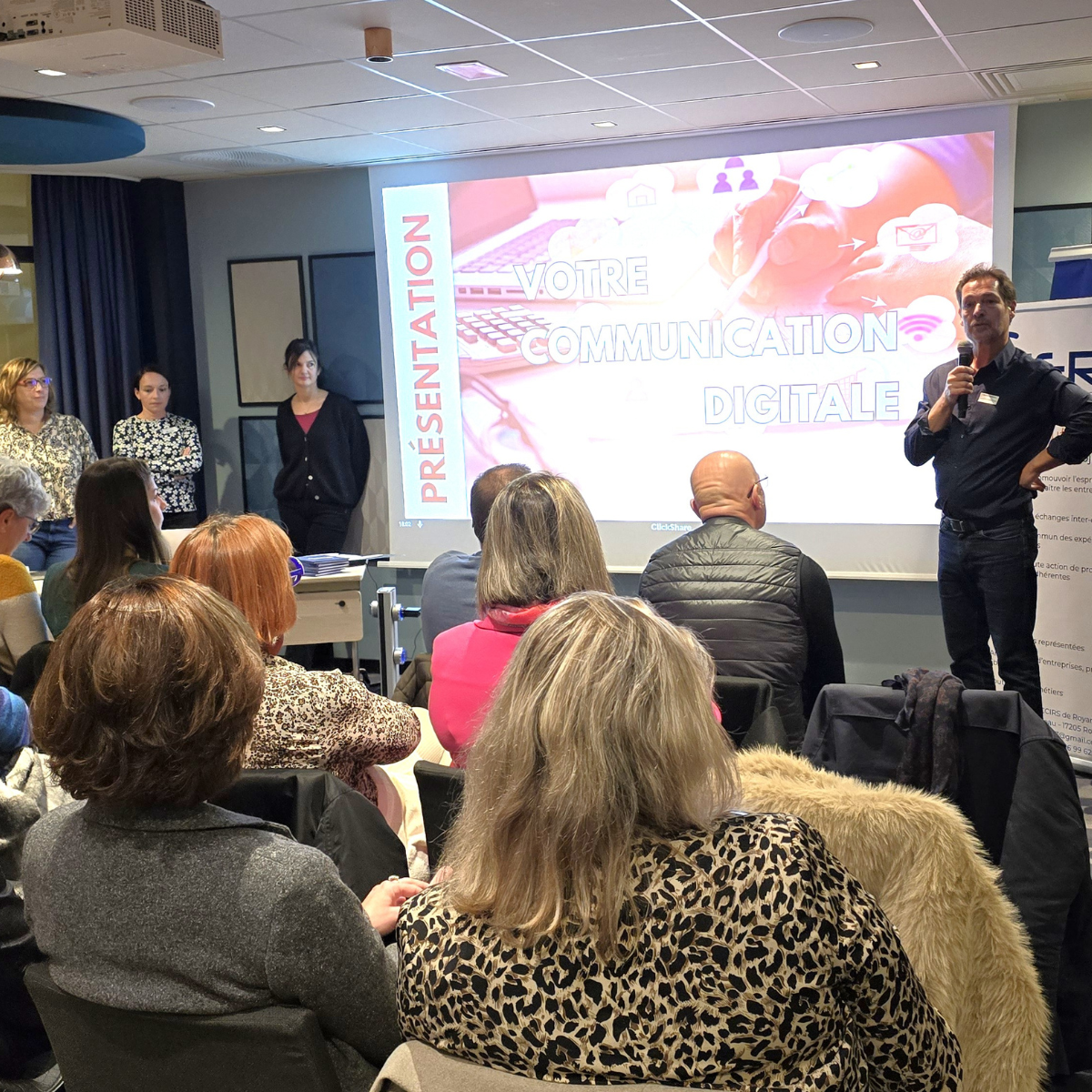 soiree-intervenants-attirer-les-clients-a-l-heure-du-digital